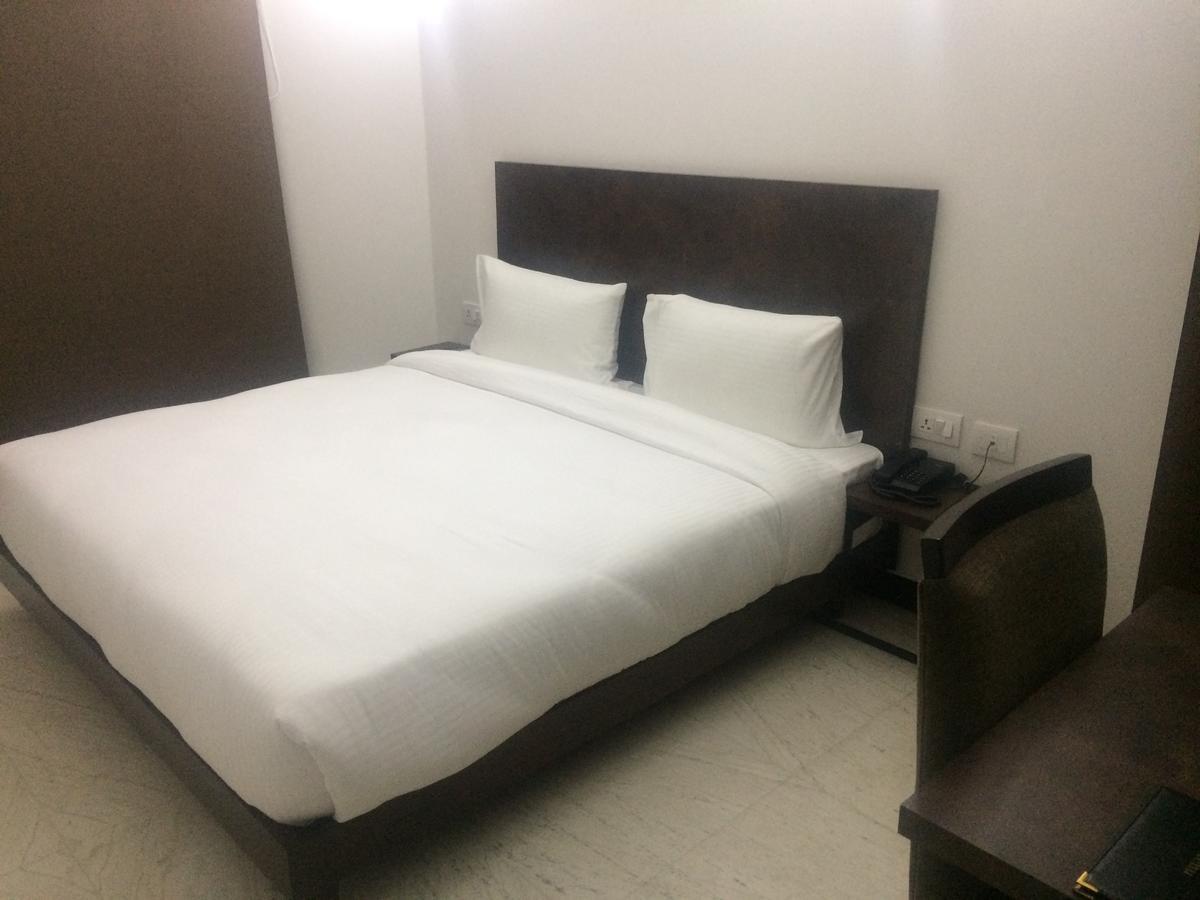Lords Inn New Delhi Exteriör bild